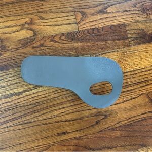 Silverado Sierra Tahoe Yukon Suburban Door Handle Bezel Trim 15705638 Passenger